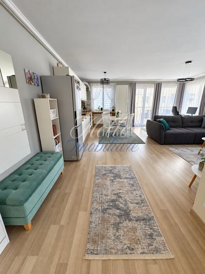 Apartament cu 2 camere semidecomandat, mobilat în Florești