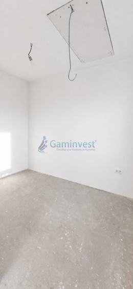 Casă individuală cu 4 camere cu Canalizare în Sântandrei
