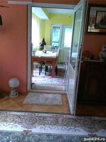 Casă cu 6 camere cu Teren 600 Mp în Tractorul
