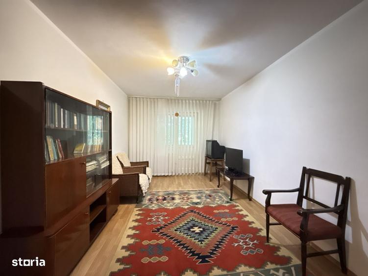Apartament cu 3 camere decomandat în Jilava