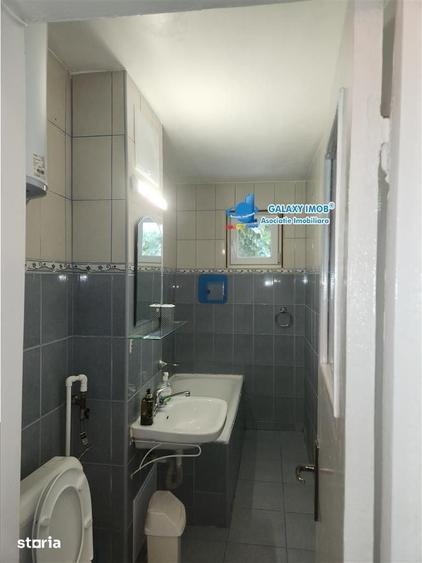 Garsonieră decomandată în Tei