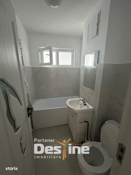 Apartament cu 2 camere semidecomandat în Podu Roș