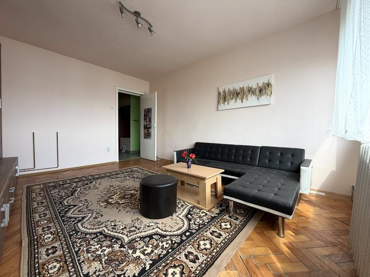Apartament cu 2 camere decomandat, mobilat în Dacia