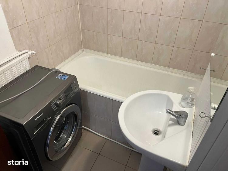 Garsonieră în Titan