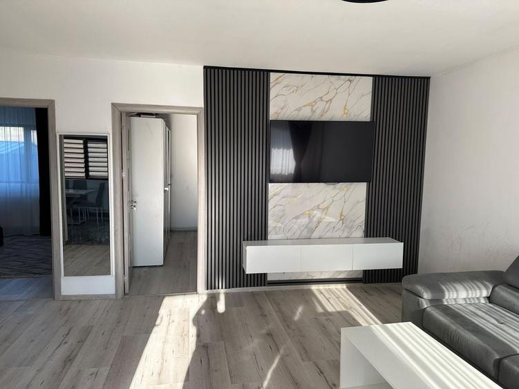 Casă cu 3 camere în Lumina
