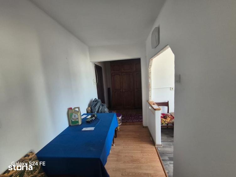 Apartament cu 3 camere în Dărmănești