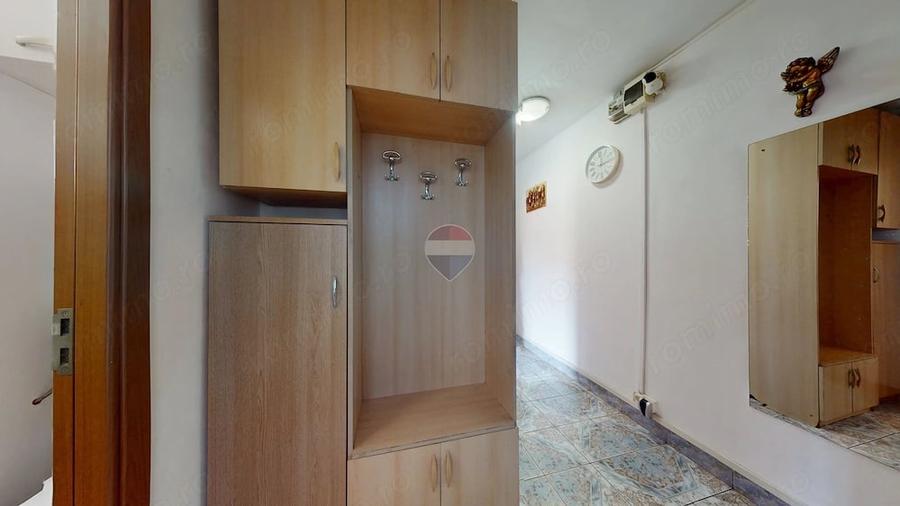 Apartament cu 2 camere decomandat în Noua
