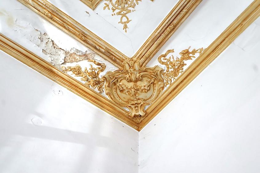 Casă cu 10 camere cu Teren 362 Mp în P-ța Romană