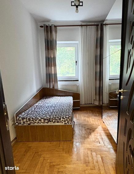 Apartament cu 3 camere decomandat în Valea Cetății