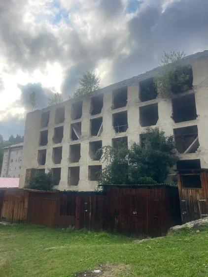 Apartament cu 5 camere decomandat în Central