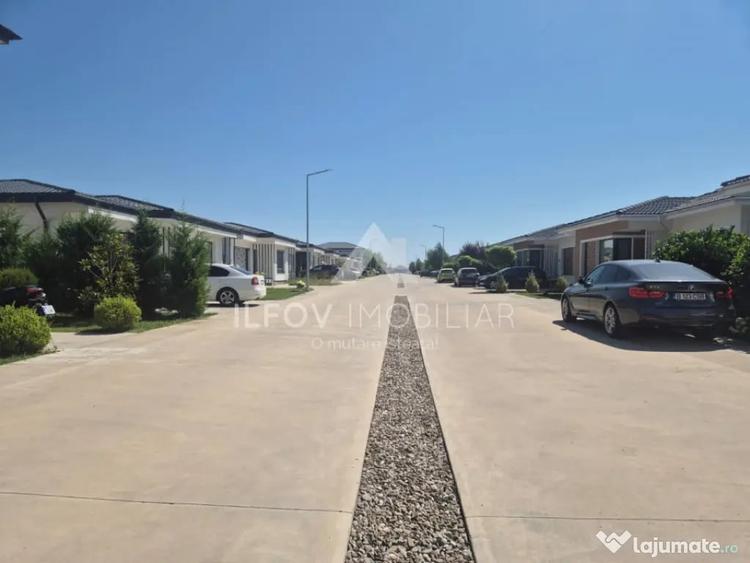 Casă cu 4 camere cu Teren 330 Mp în Tunari