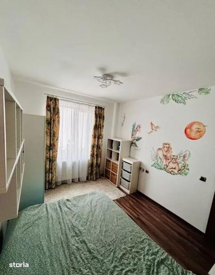 Apartament cu 4 camere decomandat în IAR