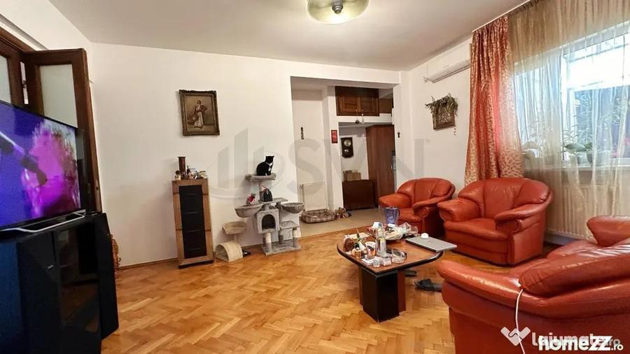 Apartament cu 3 camere decomandat în Grădina Icoanei