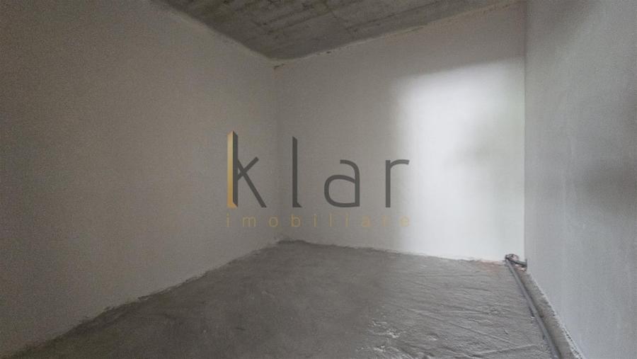 Spațiu comercial, de 372 mp, în Între Lacuri