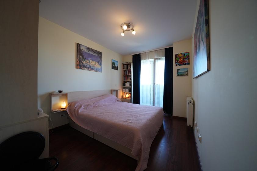 Apartament cu 5 camere decomandat, mobilat în Basarabia