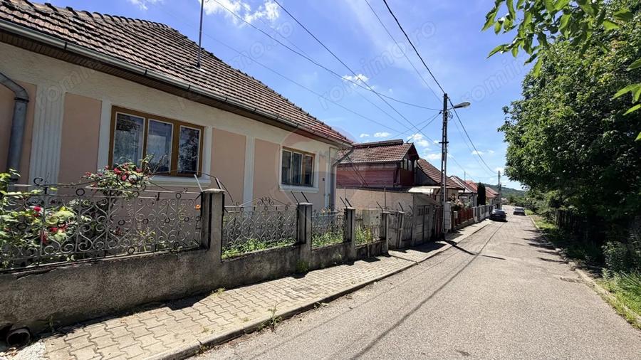 Casă cu 3 camere cu Teren 700 Mp în Vitrometan