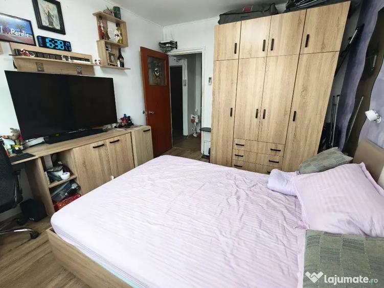 Apartament cu 2 camere decomandat în Drumul Taberei