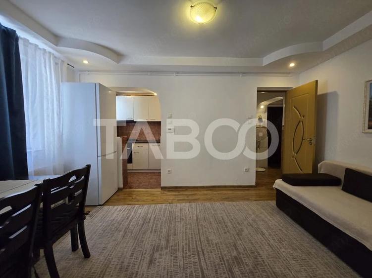 Apartament cu 3 camere semidecomandat în Țiglari
