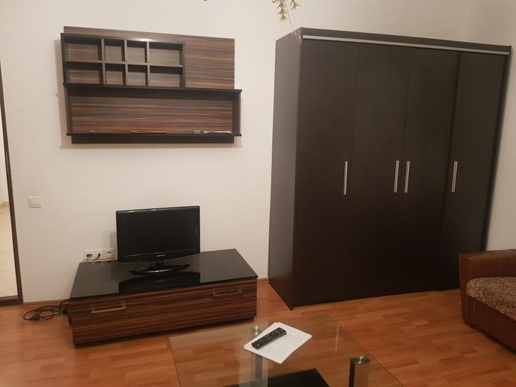 Apartament cu 2 camere decomandat în Griviței