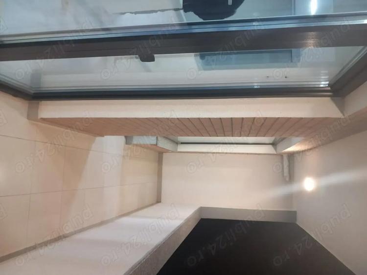 Spațiu comercial, de 40 mp, în Central