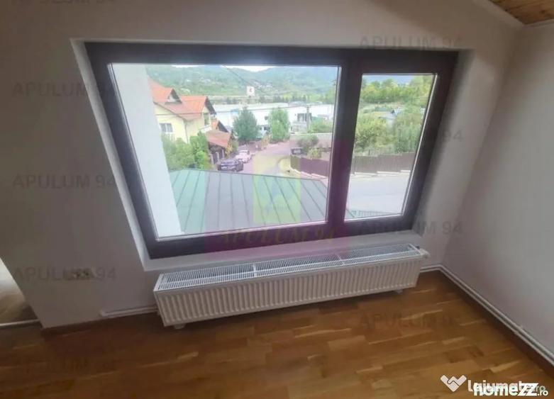 Casă cu 7 camere cu Teren 649 Mp în Comarnic