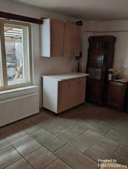 Casă cu 3 camere în Central