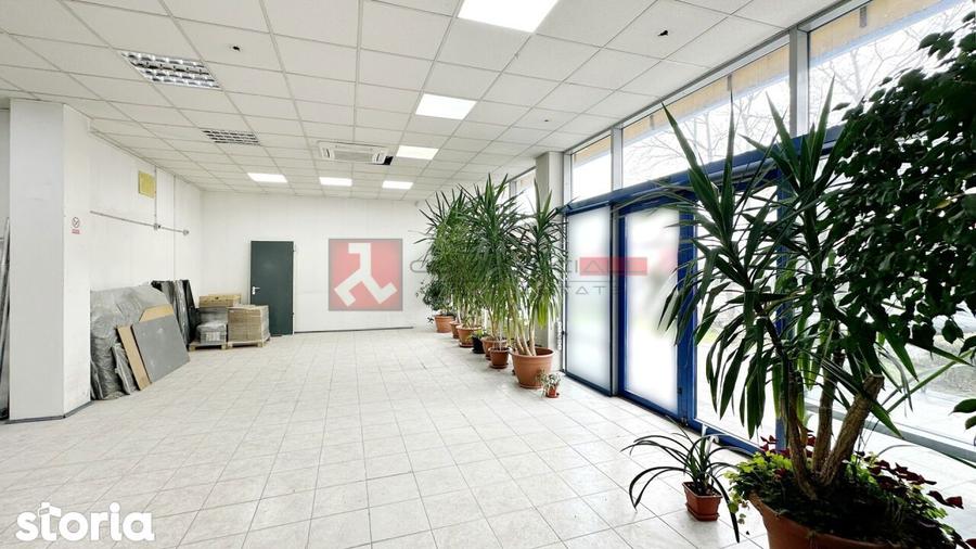 Spațiu comercial, de 180 mp, în Dârste