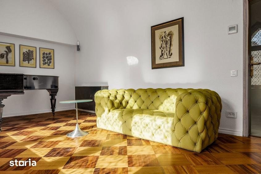 Casă cu 7 camere cu Teren 580 Mp în Eminescu