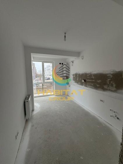 Apartament cu 4 camere decomandat în Berceni