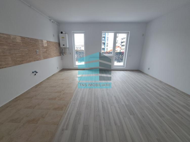 Apartament cu 4 camere decomandat în Titan