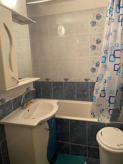 Apartament cu 2 camere semidecomandat în Micro 16