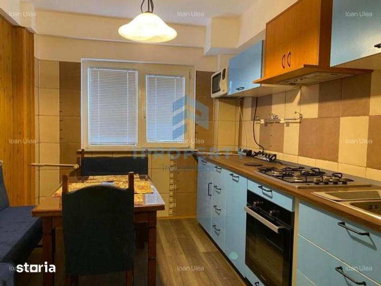 Apartament cu 4 camere, mobilat în Tei