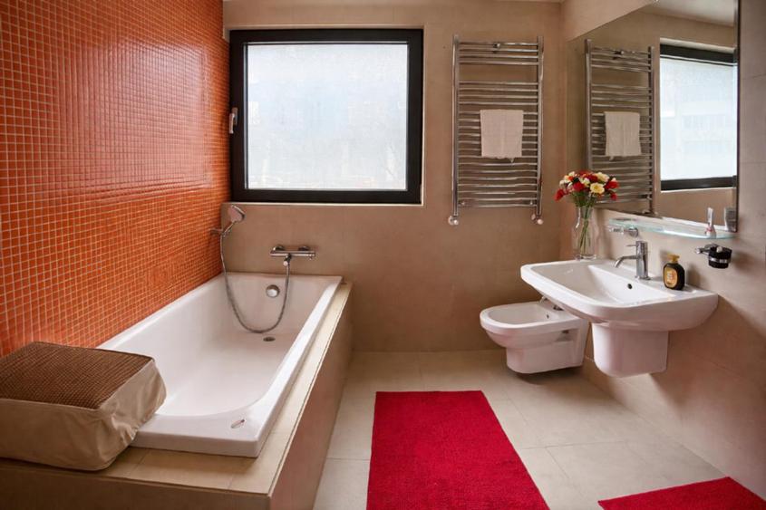 Apartament cu 3 camere decomandat, mobilat în Faleza Nord