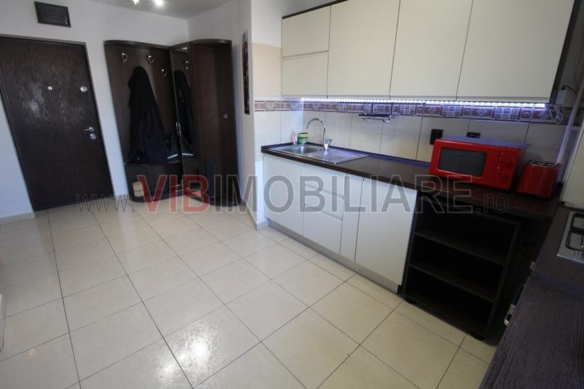 Apartament cu 2 camere semidecomandat, mobilat în Unirii
