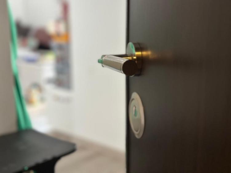Apartament cu 2 camere decomandat, mobilat în Titan