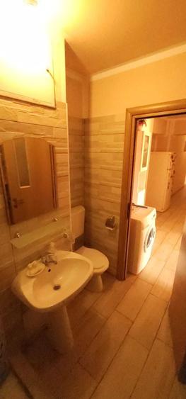 Apartament cu 3 camere decomandat în Doamna Ghica