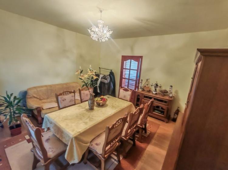 Casă cu 4 camere în Micălaca