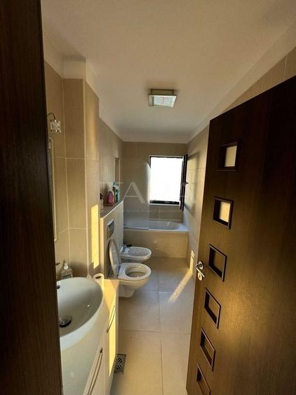 Apartament cu 2 camere decomandat, mobilat în Bună Ziua