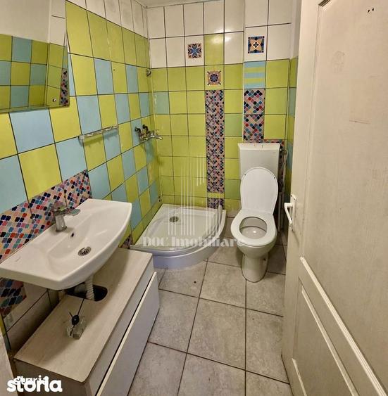 Spațiu comercial, de 65 mp, în Văcăresti