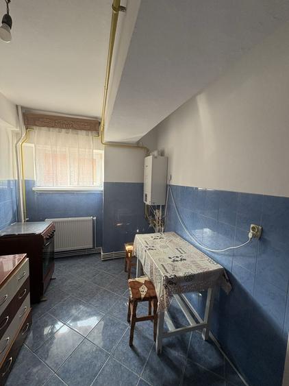 Apartament cu 2 camere decomandat în Exterior Vest
