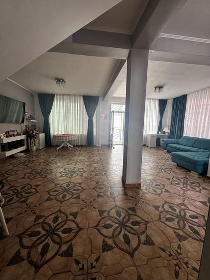 Casă cu 4 camere în Iosia