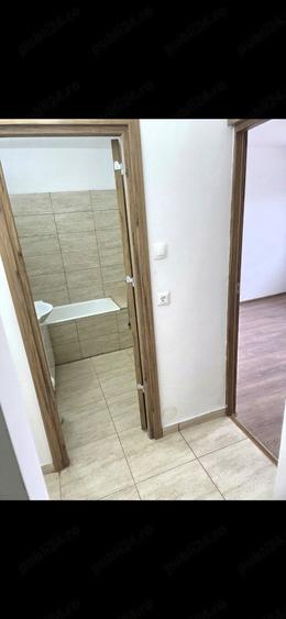 Apartament cu 3 camere decomandat în Eremia