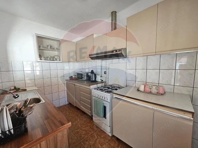 Casă cu 2 camere cu Teren 719 Mp în Central