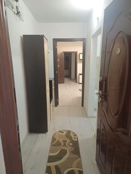 Apartament cu 2 camere semidecomandat în Brazda lui Novac
