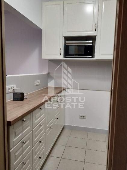 Apartament cu 2 camere semidecomandat, mobilat în Dumbrăvița