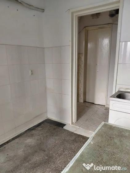 Apartament cu 2 camere semidecomandat în Țiglina 2