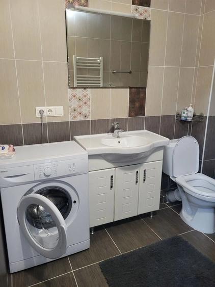 Garsonieră decomandată în Păcii
