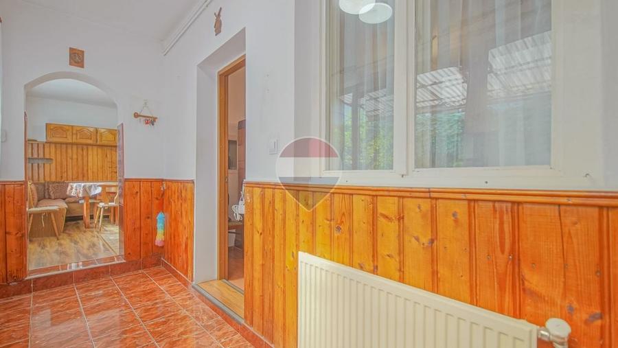 Casă individuală cu 5 camere cu Teren 1555 Mp în Satulung