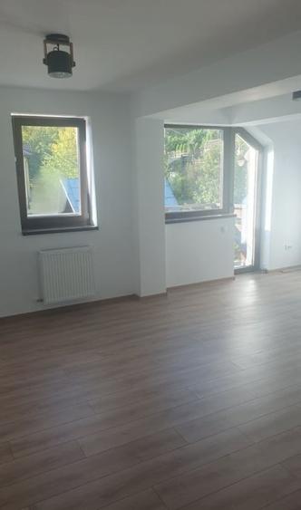 Apartament cu 2 camere decomandat în Platoul Izvor