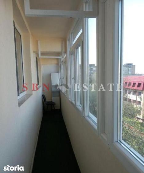Apartament cu 3 camere decomandat, mobilat în Drumul Taberei